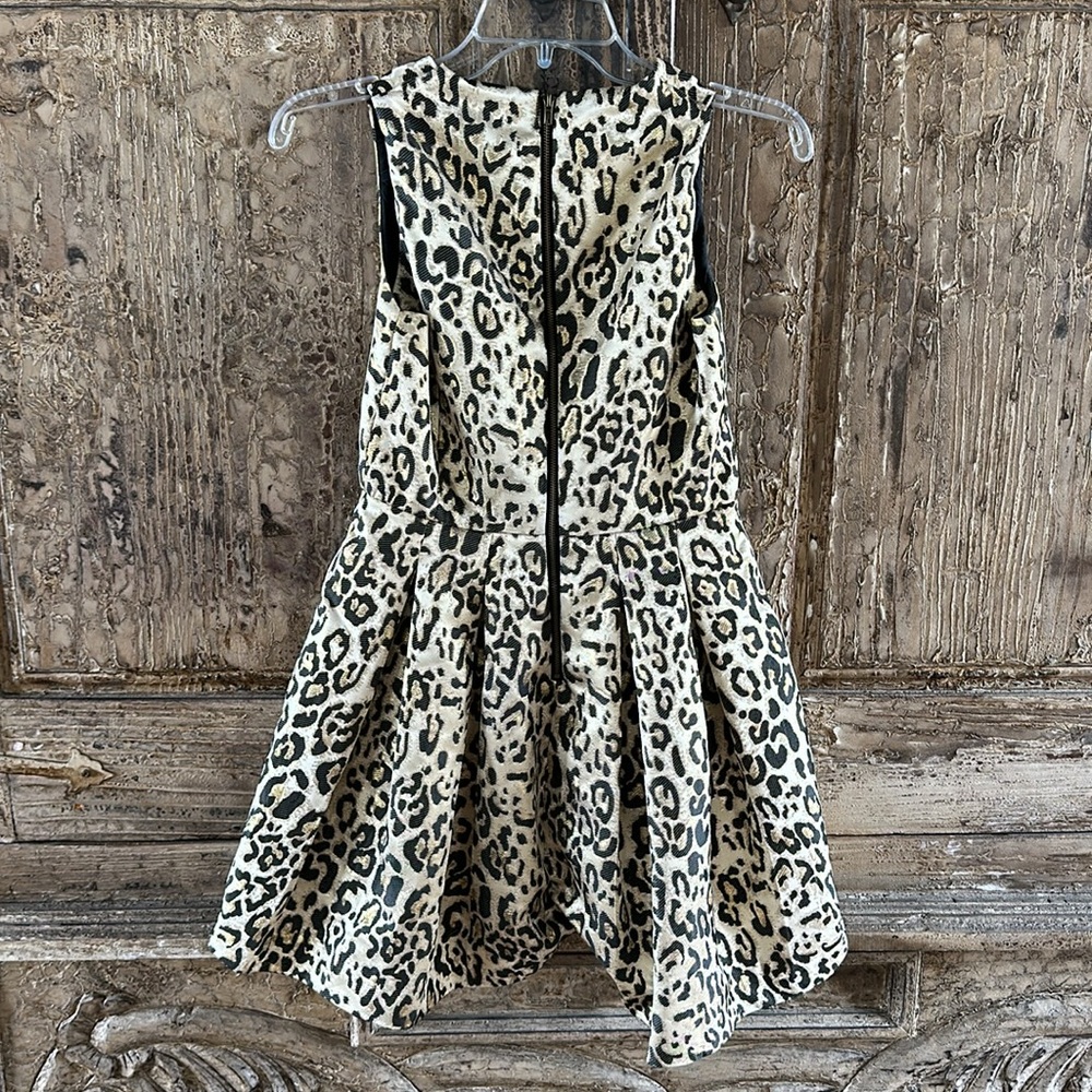 CUTE DRESS! - Picture 4 of 5